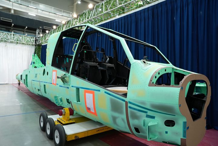 Boeing Begins Production on E-model Apaches for Indian Army