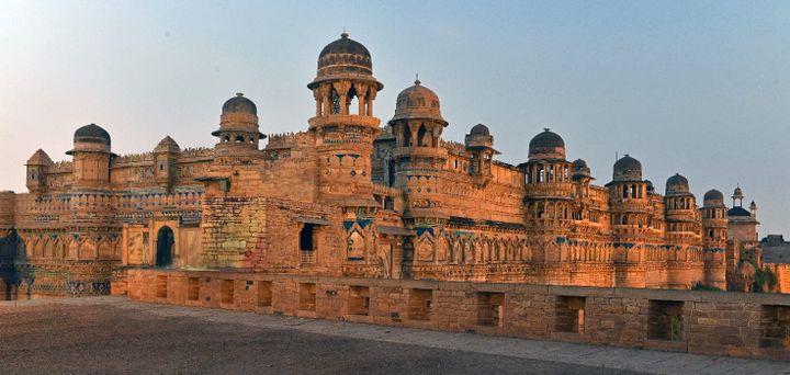 World Heritage Day - Explore the Glorious Past with Future Tech