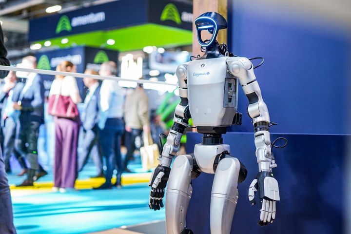 Capgemini and Orano deploy the first intelligent humanoid robot in the nuclear sector