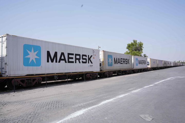 Maersk’s first dedicated reefer rail service