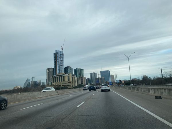 A gloomy consultant report on I-35 caps