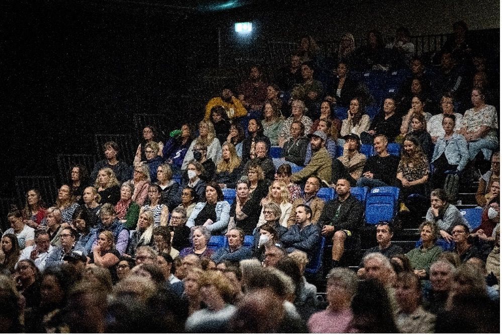Large crowd scene. Photo: Melissa Banks/Te Kāhui Mātauranga o Te Tauihu o te Waka-a-Māui 