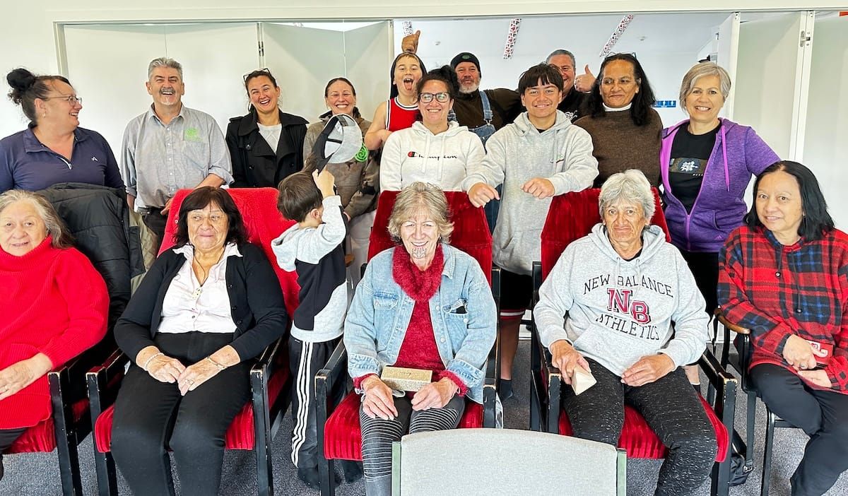 Positive ideas, discussion at Te Aka Tairoa wānanga