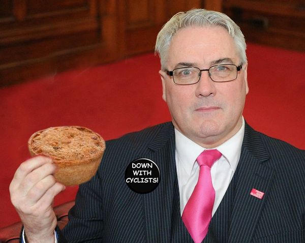 NO SAFE BIKE LANES FOR BYRES ROAD!