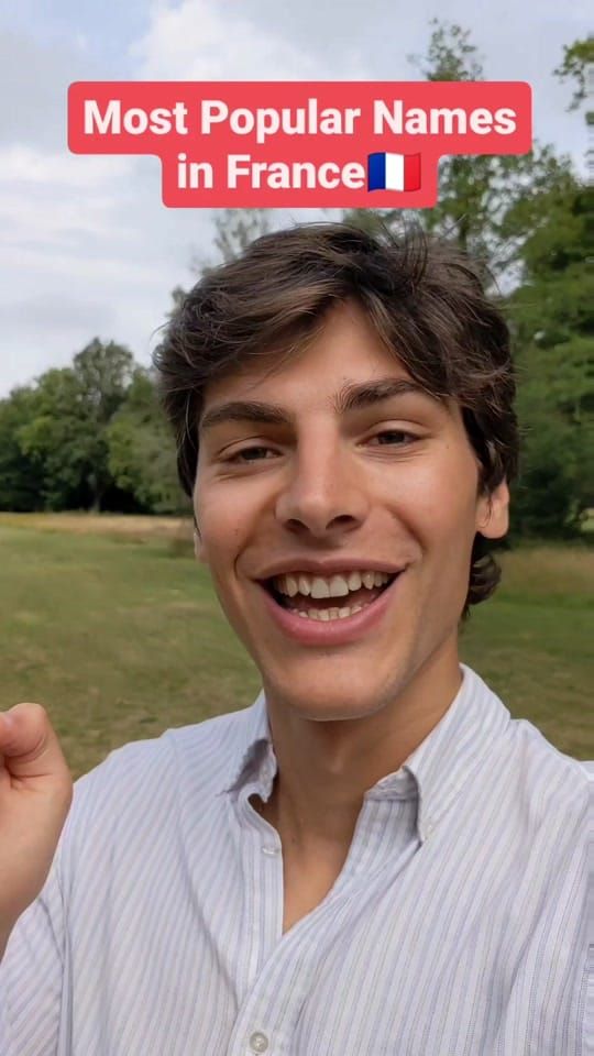 Level up your French game and join my newsletter (link in bio) for a dose of language awesomeness😃 Don't miss out, subscribe now! A demain 🥰
