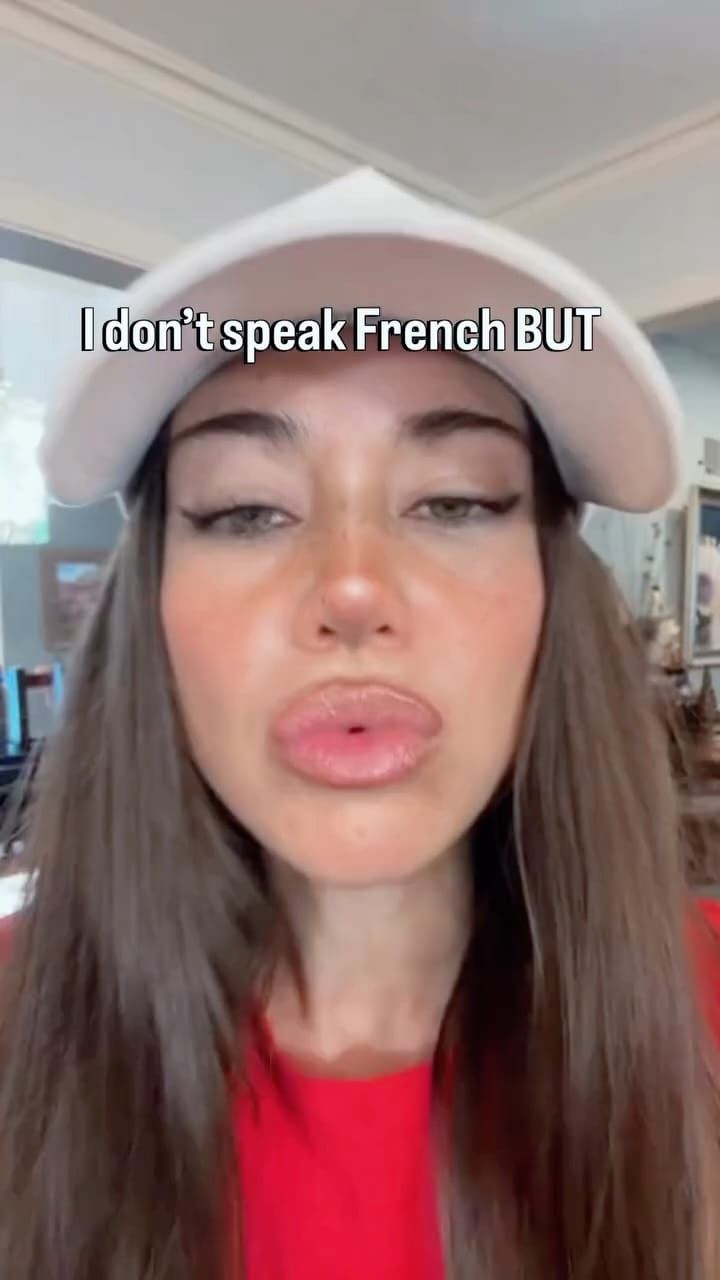 📸 @Laure Madonna-Howerton : « i tried 😉🇫🇷 »