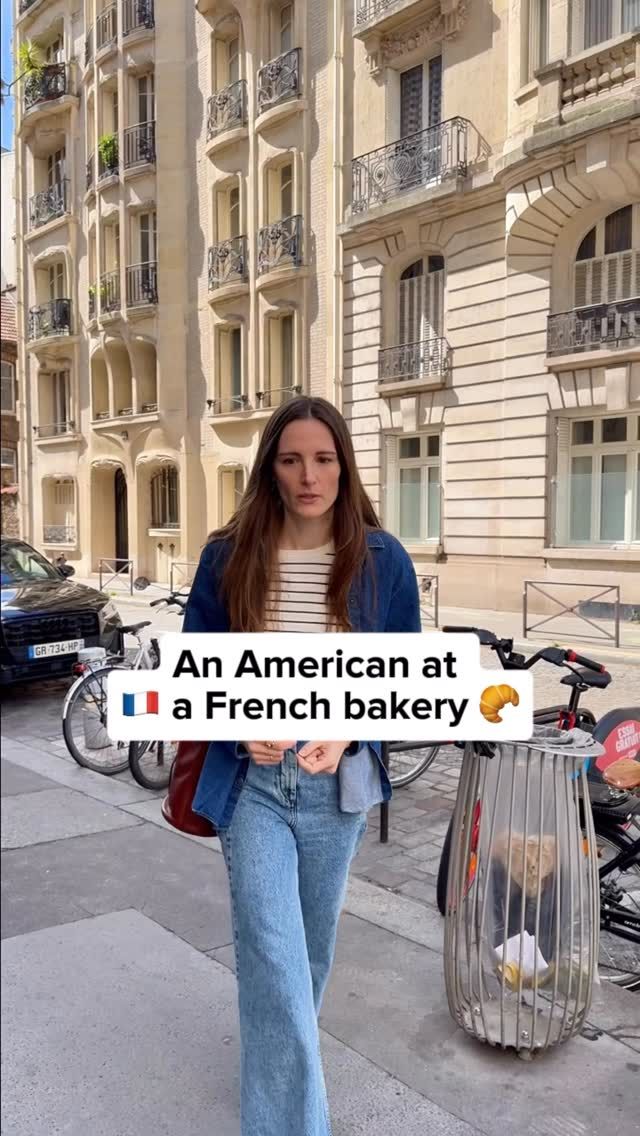 📸 @Hello French : « Freezing in French after they reply 😭 Has this ever happened to you? To avoid this, join our French group classes starting in the Fall (waitlist is open in the link in bio) Feeling confident ordering… »