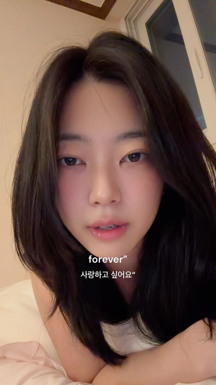 📸 @Minji CHOI : « Some feelings deserve more than just “forever” 🫀 »