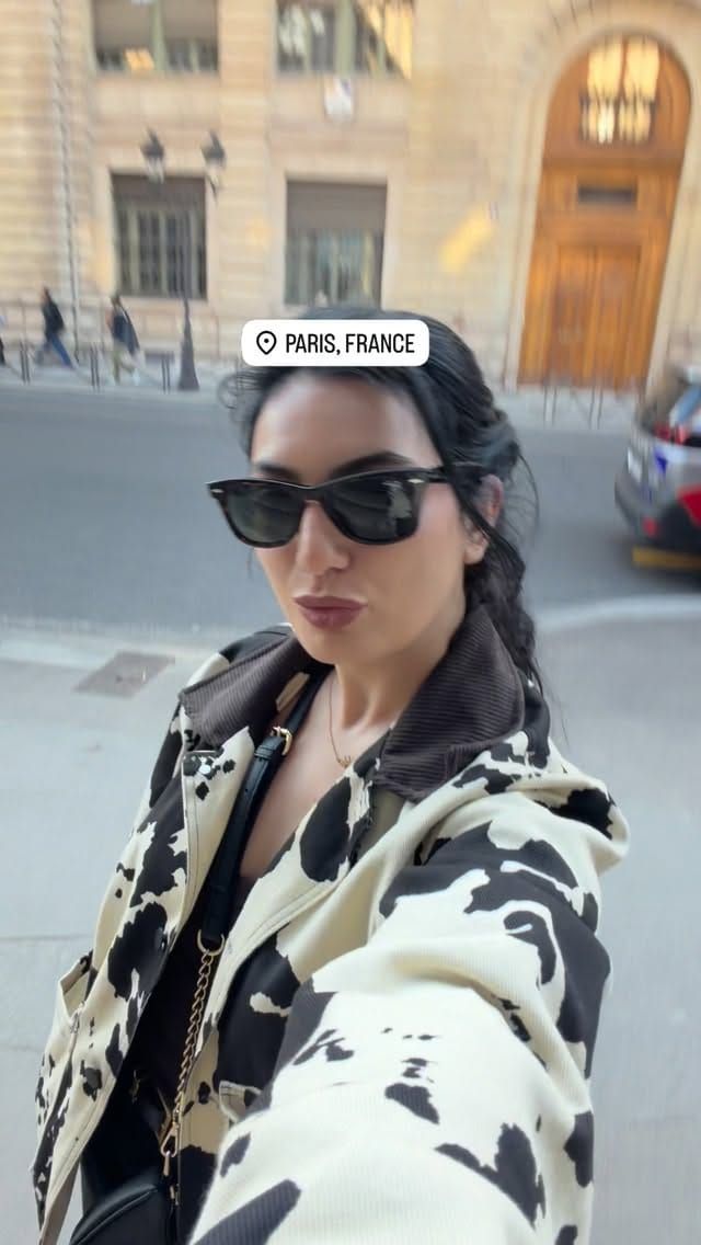 📸 @Itssaliku : « Hi Paris »