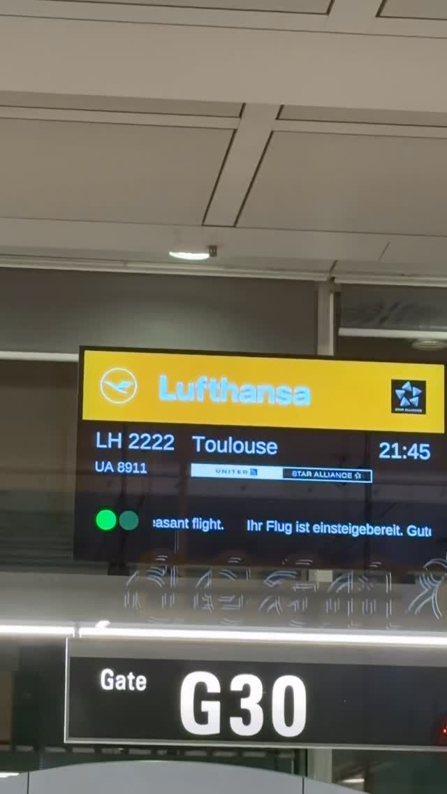 📸 @𝙊𝙡𝙜𝙖 𝙍𝙤𝙪𝙫𝙚𝙩 : « 2222 to Toulouse 😌 ✈️ »
