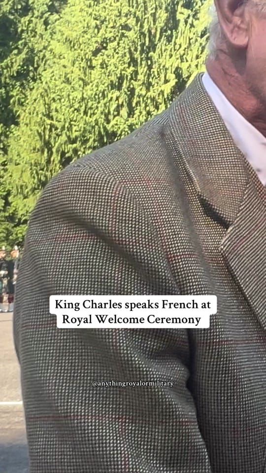🎬 @anythingroyalormilitary — Speak : « King Charles speaks French to some French Tourists outside Balmoral Castle »