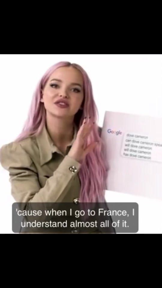 🎬 @klm.story — Speak : « elle est très cUtE 😩🦋☔️// »