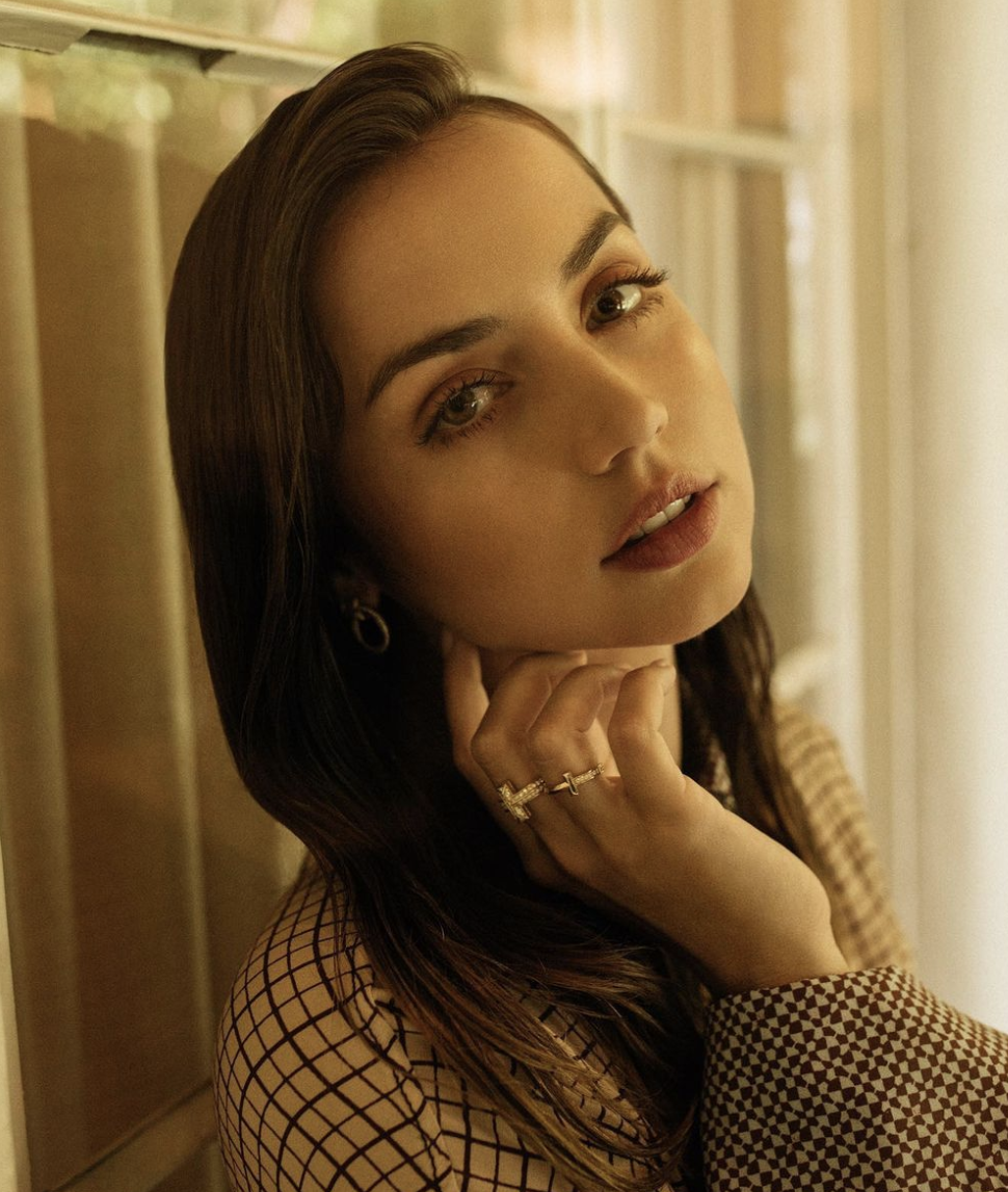 Ana de Armas se cambia el look tras su ruptura con Ben Affleck