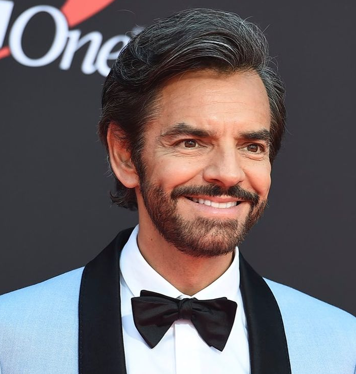 Eugenio Derbez adoptará a cinco 'TikTokers'