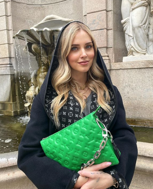 Coussin bag de Louis Vuitton, la bolsa favorita de las famosas