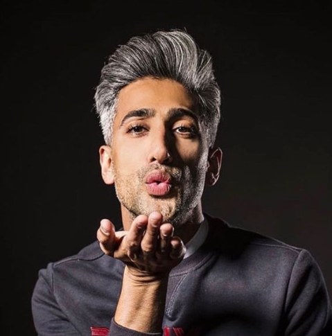 Tan France espera un bebé a través de un vientre de alquiler