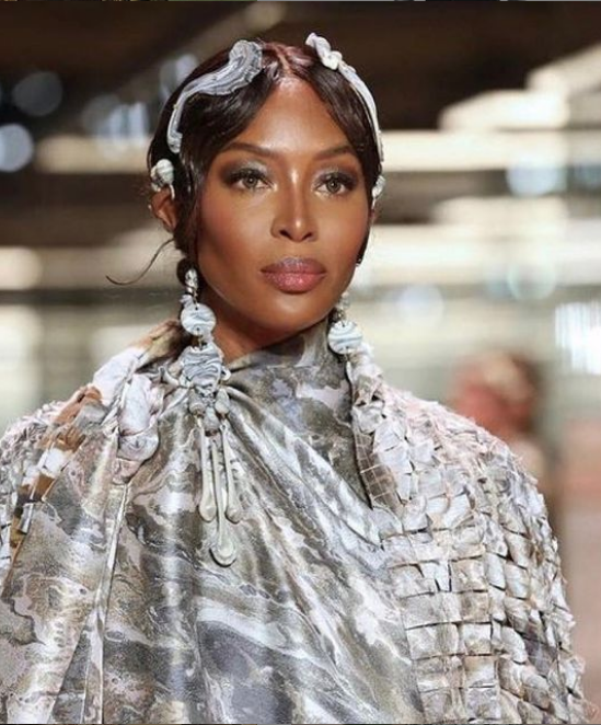 A sus 50 años, Naomi Campbell se convierte en mamá