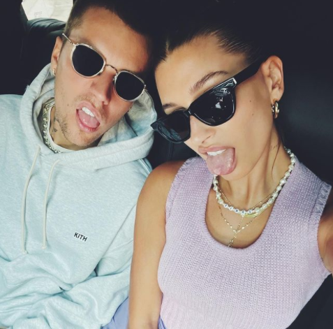 Justin y Hailey Beiber se reúnen con Emmanuel Macron