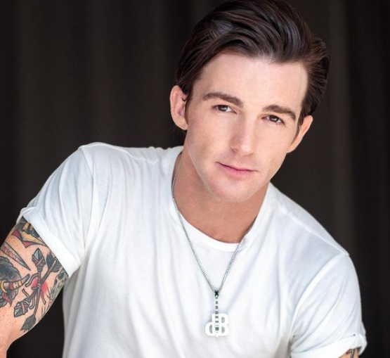 Drake Bell se declara culpable por cargos relacionados con una niña de 15 años