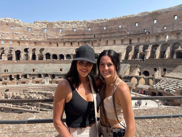 Comparing the building and empire of Rome to business