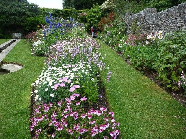 A walk in the gardens