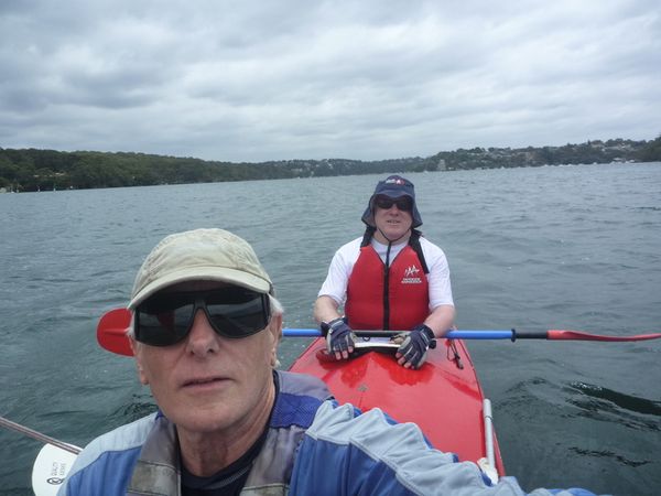 Kayaking / Year 6 Students jump into river!