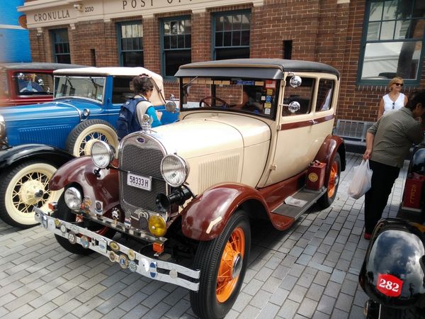 WWI cars at Cronulla