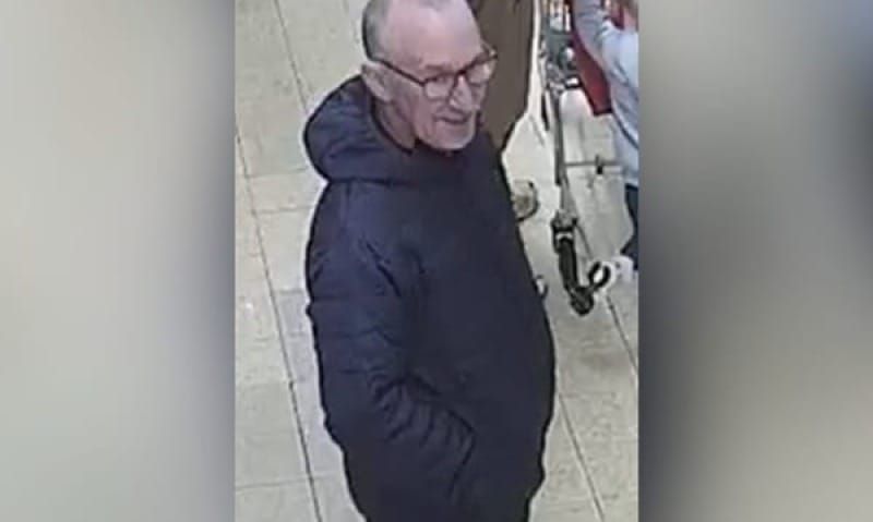 Appeal after child assaulted inside Aldi store