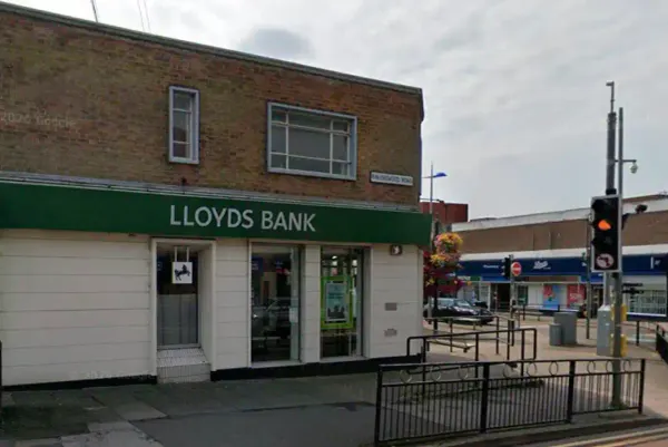 Morning Edition: Bank closure | Fare deal | Street attack
