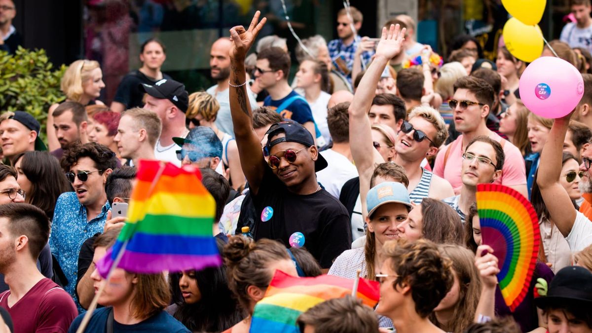 Zürich Grants All-Night Opening for Pride Celebrations