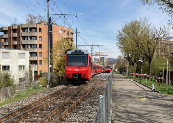 SZU - Friesenberg Train Stop to Move