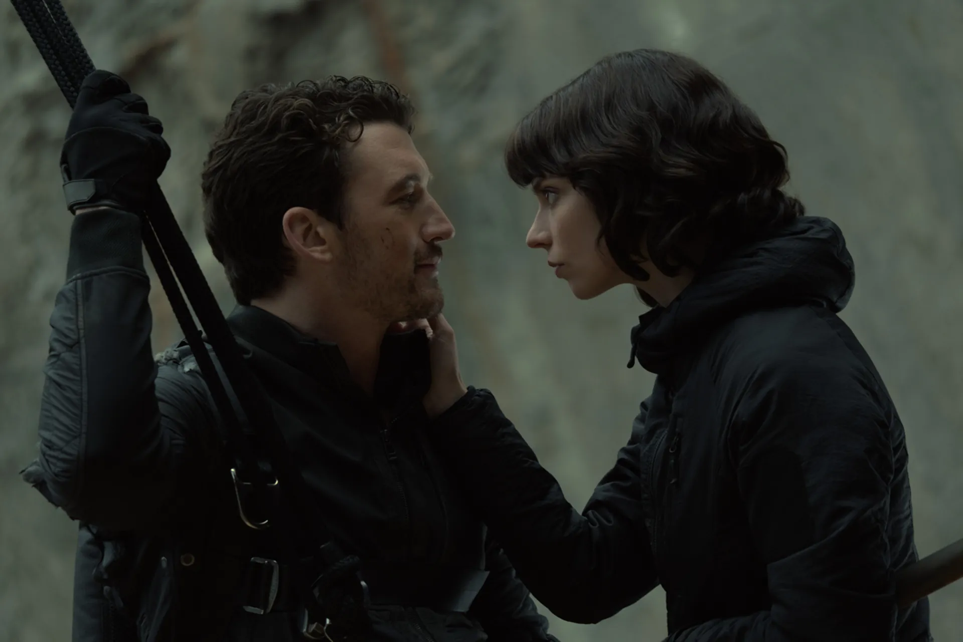 The Gorge is a surprisingly engaging sci-fi romance
