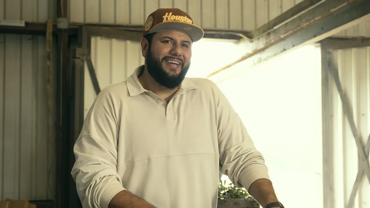 Mo Amer on Mo Season 2 and thriving against the odds