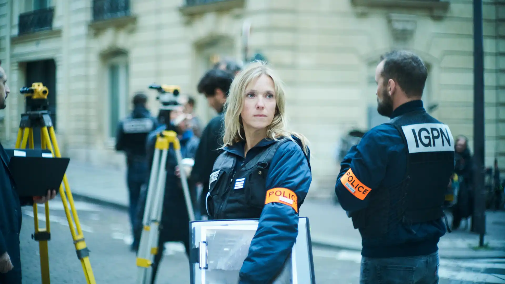 Cannes 2025: Dossier 137 follows police corruption on the ground level