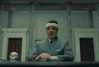 Benicio Del Toro in the film The Phoenician Scheme