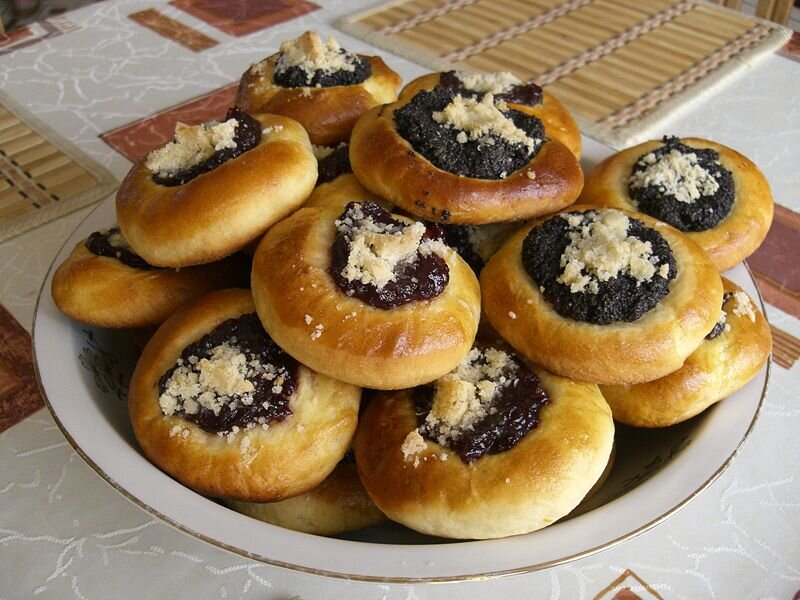  Kolaches: small round pastries with fruit filling. 