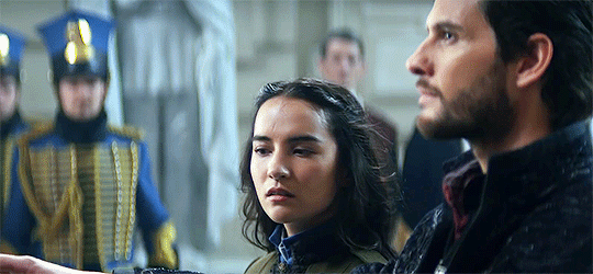 Animated gif of the Darkling and Alina