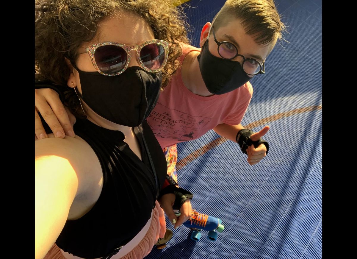  Flourish and Elizabeth, roller skating! 