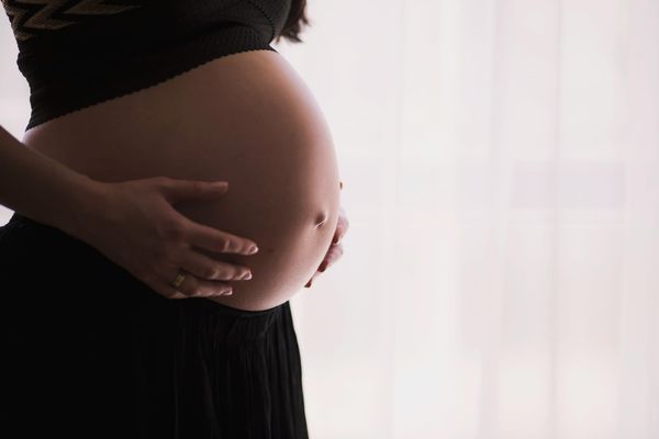 懷孕保險是甚麼？孕婦享有哪些保障？如何比較及選擇產品？