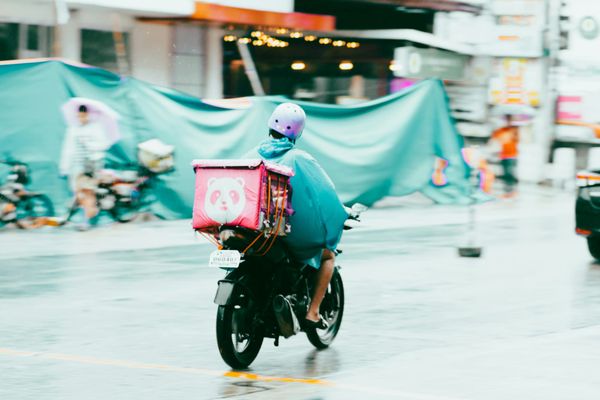 Foodpanda/Keeta 外賣員意外保險夠唔夠？即睇深入分析及加強保障建議！