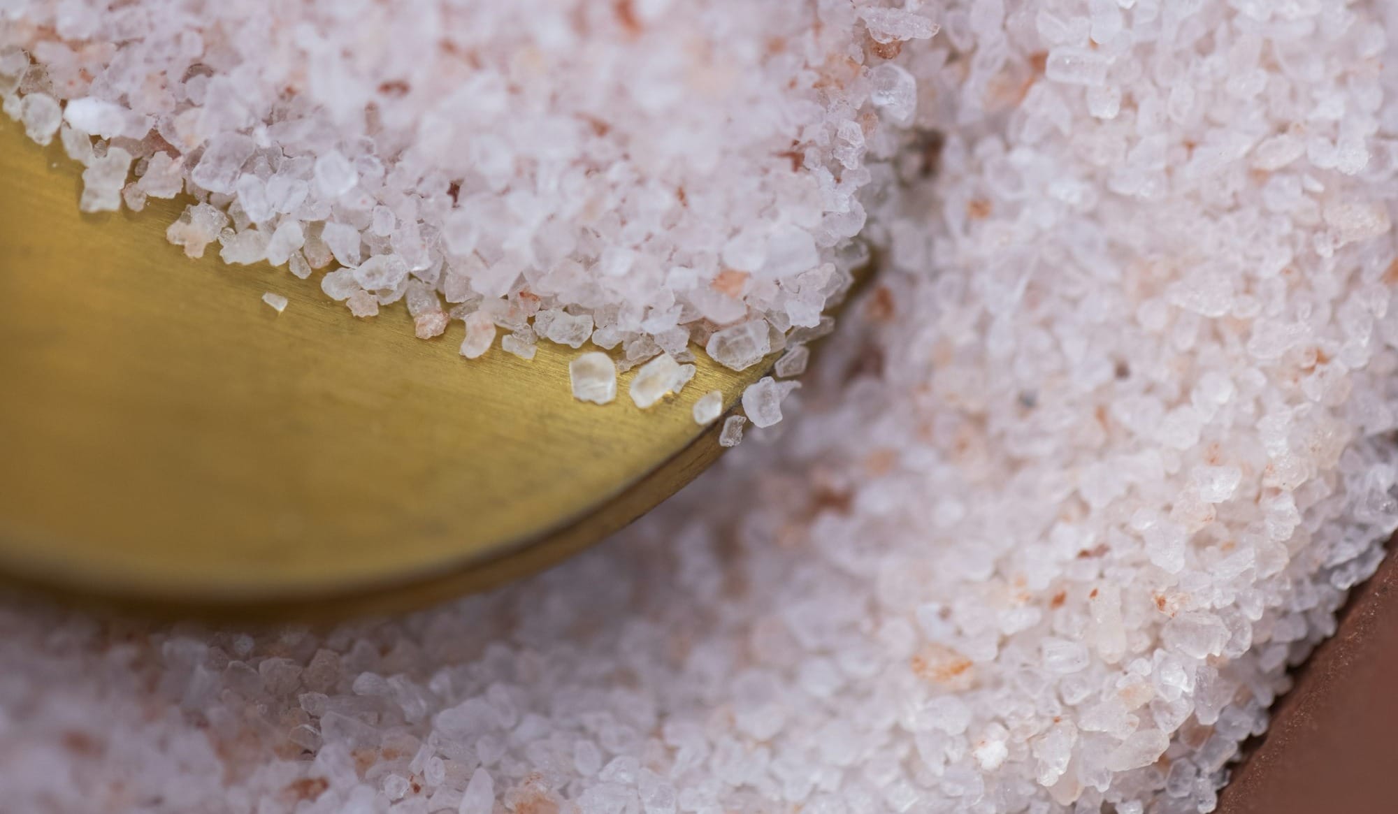 white rice on brown wooden bowl