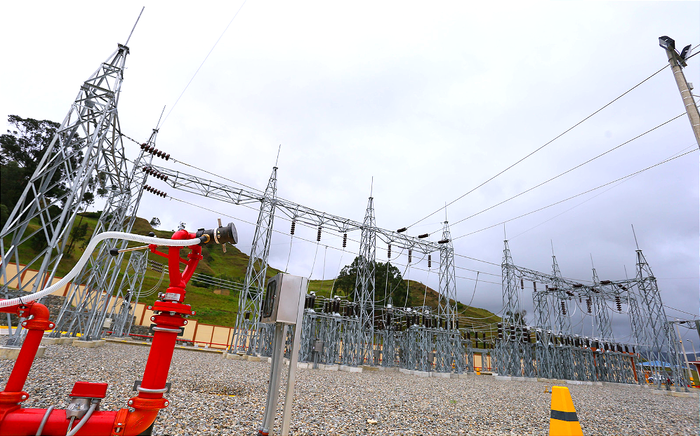 Privados podrán almacenar y transmitir energía en Ecuador