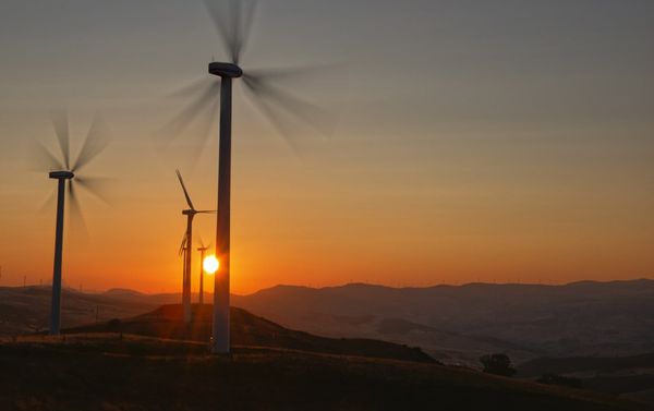 Ecuador: ir a la transición energética o marchar en el mismo terreno