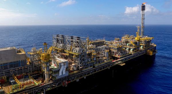 Petrobras se ve obligada a compensar el impacto en el presal