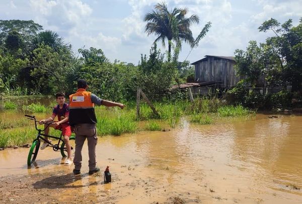 Asamblea debate incentivos para vivienda social en medio de las lluvias