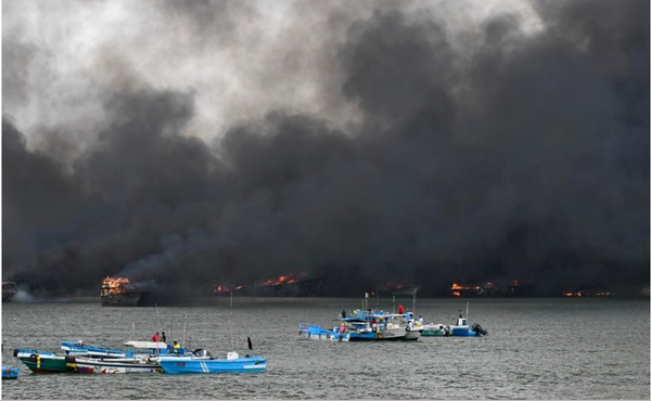 Daño ambiental por incendio de barcos en Manta, en evaluación