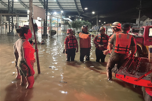 Crónica de El Niño 2026: la Costa inundada y embalses sedientos
