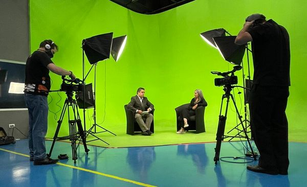 Mi Huella se estrena en Youtopía Ecuador con Saskia Izurieta, de Diálogos Vitales