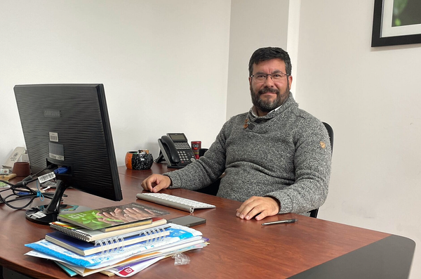 Dr. Hugo Navarrete, Director de Investigación PUCE