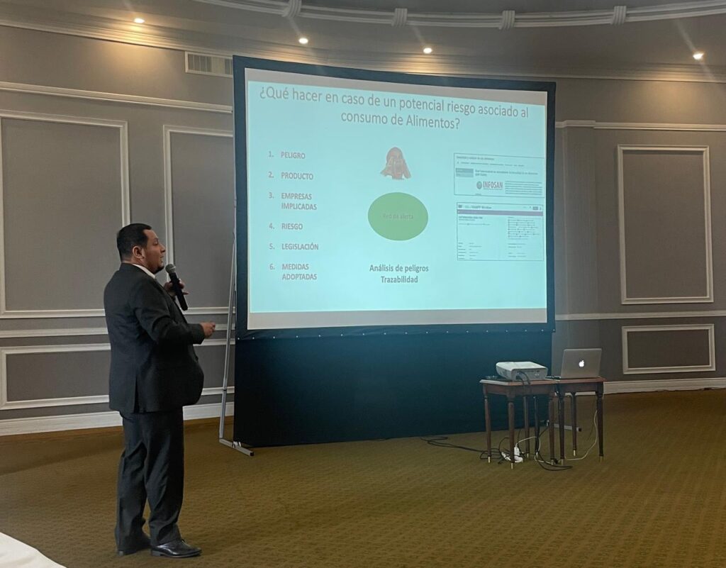 El docente de la Escuela Politécnica del litoral (Espol), Jonathan Coronel,